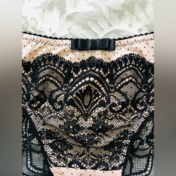 Women’s Sexy Lingerie Set - Picture 7 of 8